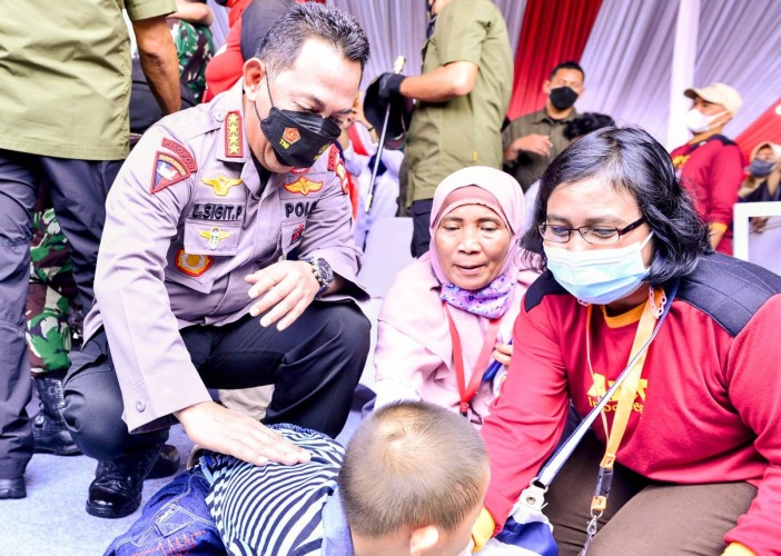 Kapolri Beri Dukungan Psikososial Kepada Anak-anak Disabilitas yang Terdampak Covid-19