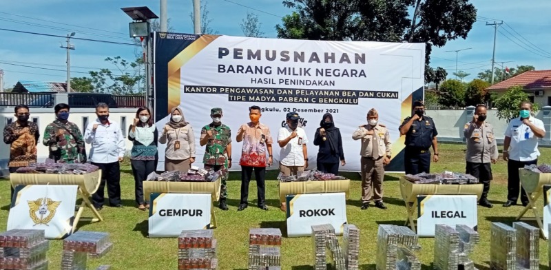 Bea Cukai Bengkulu Musnahkan Barang Sitaan