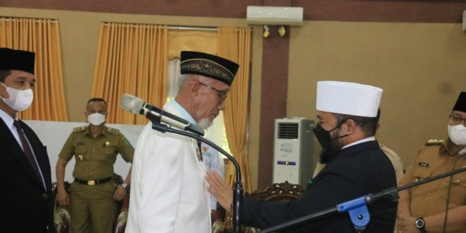 Helmi Hasan Lantik Ketua BazNas Kota Bengkulu