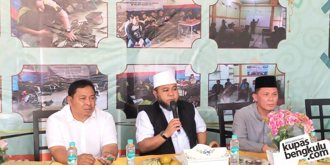 Helmi Hasan Berikan Modal Usaha Kepada Peserta LPK BMTC