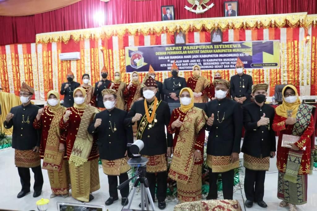 Rapat Paripurna Istimewa DPRD Mukomuko dalam rangka Hari Jadi Kabupaten Mukomuko ke-19, Kamis, 24 Februari 2022. Foto: Dok