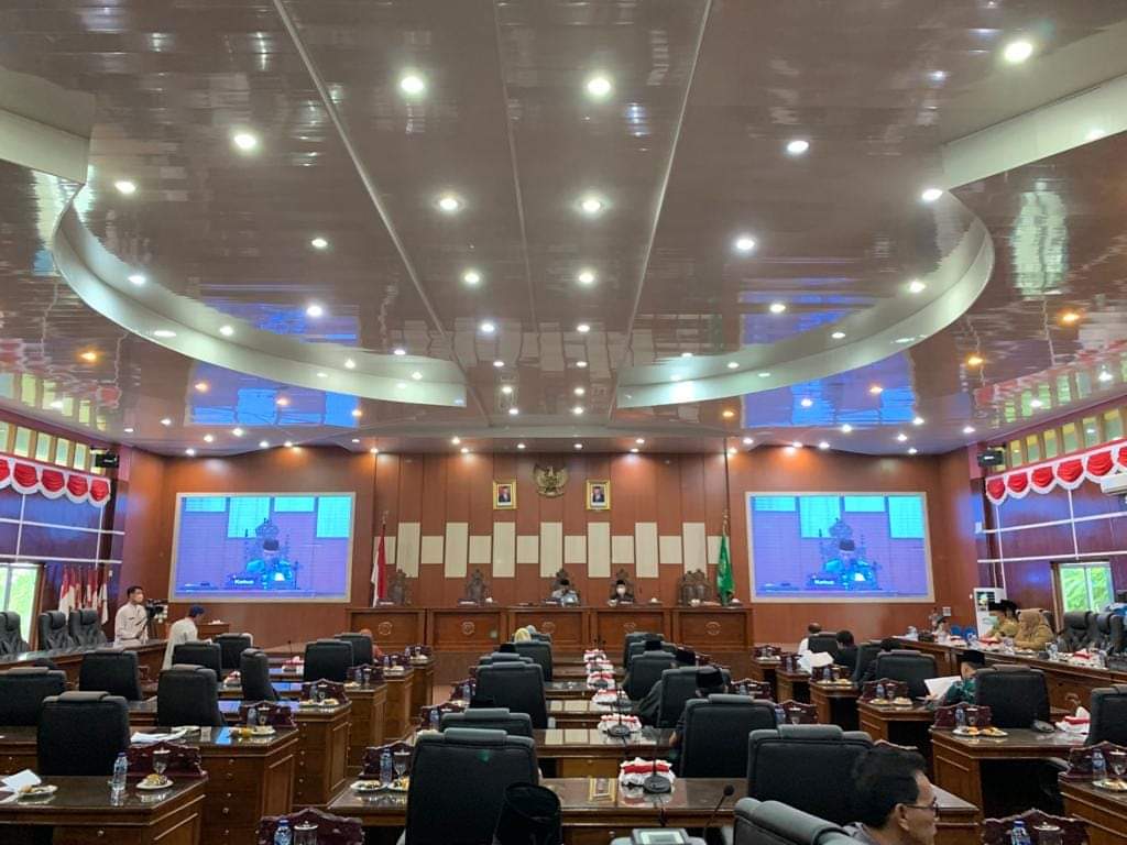Rapat paripurna dengan agenda penetapan Propemperda tahun 2022, Foto: Dok