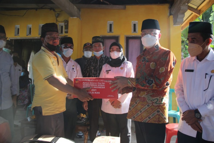 Gubernur Rohidin Sambangi Rumah Duka Korban Diserang Buaya
