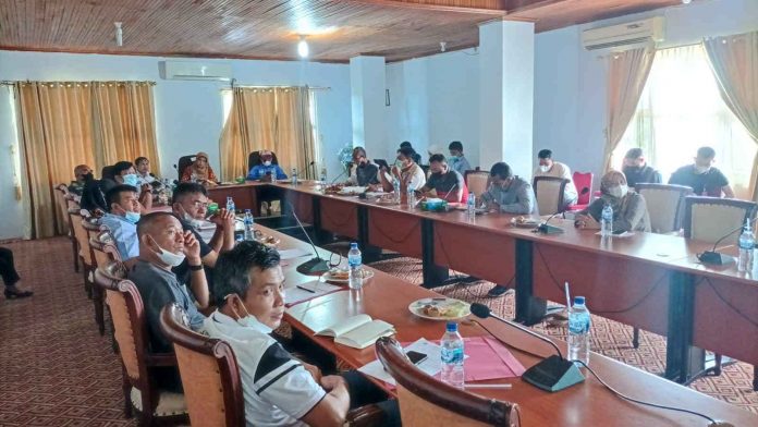 Forum rapat Pilkades yang digelar di ruang rapat Kantor Bupati Mukomuko, Jum’at, 4 Maret 2022, Foto: Dok