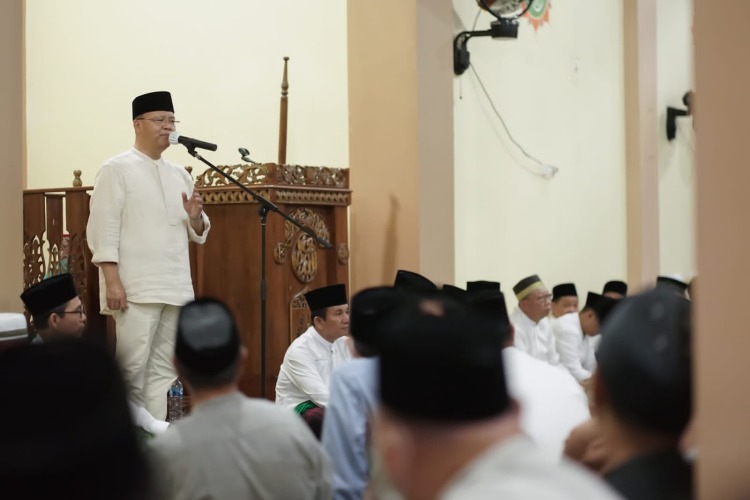 Gubernur Rohidin saat memaparkan kesiapan tuan rumah pelaksanaan MTQ di Kabupaten Kaur, Foto: Dok