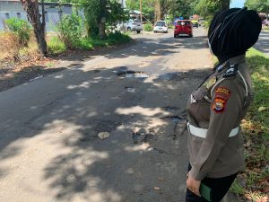 Survey dilapangan titik perbaikan jalan, Foto: Dok