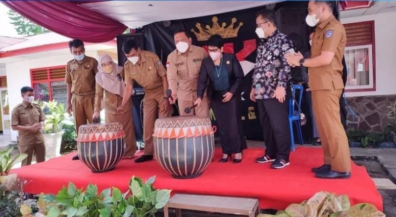 Ketua DPRD saat melaunching website aplikasi SIKO bersama Bupati Bengkulu Utara, Foto: Dok