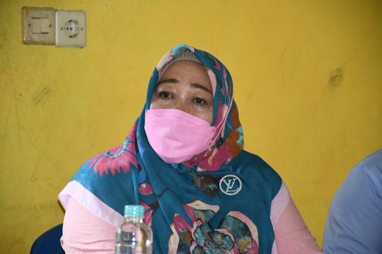 Rosminiarty, Kepala Dinas Sosial, Foto: Dok