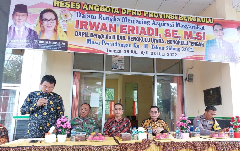 Kegiatan reses anggota DPRD Provinsi Bengkulu Irwan Eriadi, SE, M.Si di Kantor Camat Merigi Kelindang Kabupaten Bengkulu Tengah, Kamis, 21 Juli 2022, Foto: Dok