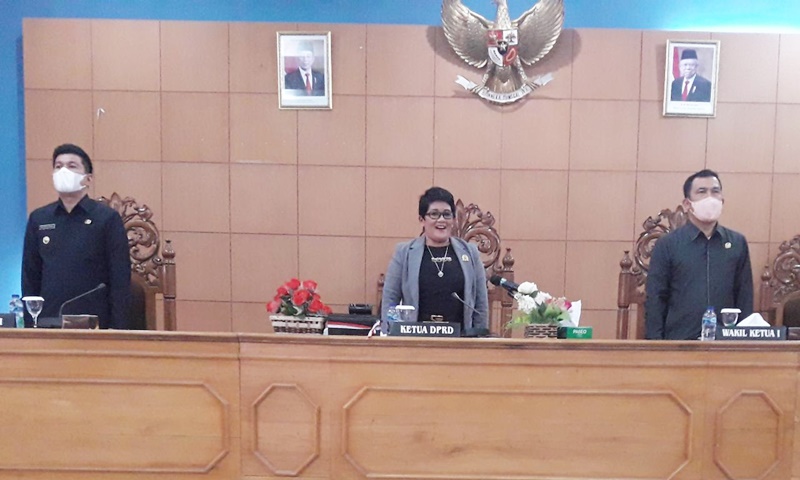 Rapat Paripurna Agenda Jawaban Eksekutif Tentang Perubahan Perda