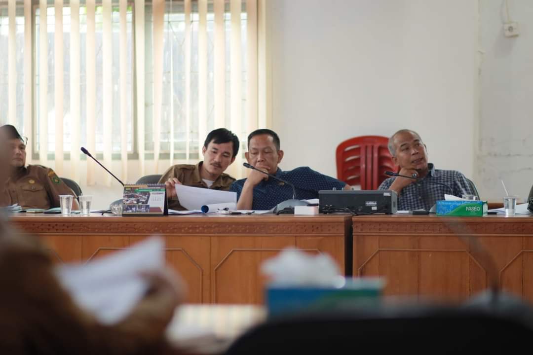 Rapat Pansus Kelembagaan DPRD Kabupaten Bengkulu Selatan Bersama 9 OPD, Bagian Hukum, dan Bagian Ortala, Senin, 25 Juli 2022, Foto: Dok