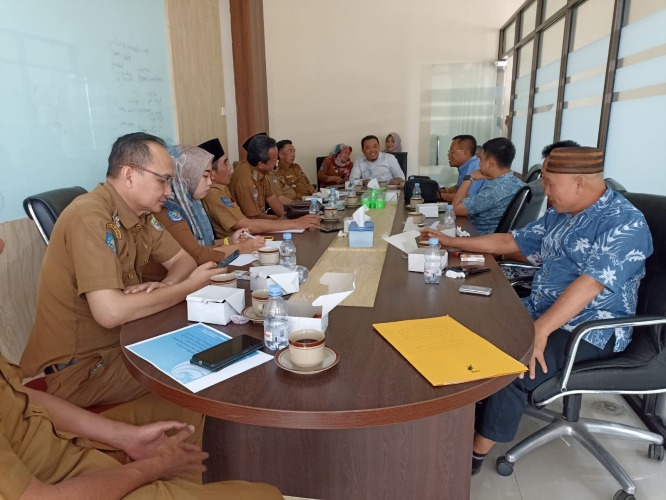 Dewan Komisi I saat menggelar raker bersama Diskominfotik di ruang rapat DPRD Provinsi Bengkulu, Selasa, 9 Agustus 2022, Foto: Dok