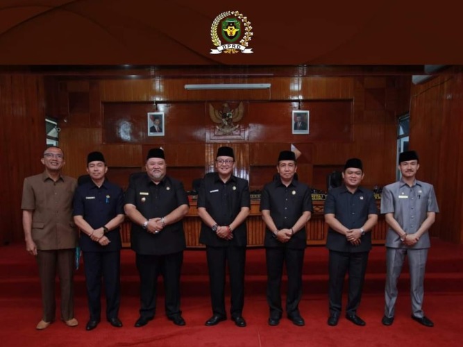 Rapat paripurna dengan agenda Penyampaian Penjelasan Bupati Terhadap Raperda tentang Pertanggungjawaban Pelaksanaan APBD Tahun Anggaran T.A 2021, Senin, 27 Juni 2022, Foto: Dok
