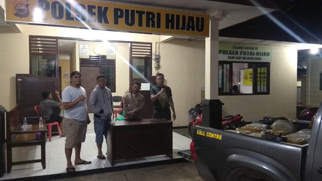 Dua orang pelaku inisial BS dan PA saat dibekuk jajaran Polsek Putri Hijau Bengkulu Utara, Foto: Dok