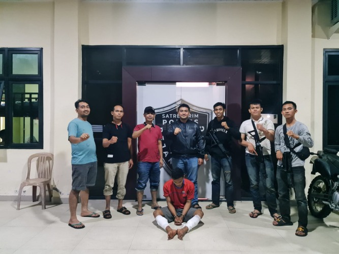EDS (34) kasus begal mobil ambulance saat digelandang di Polres Rejang Lebong, Foto: Dok