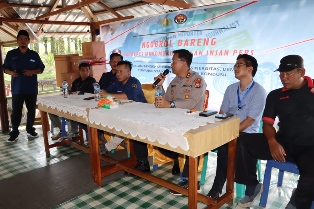Ngopi Bareng Kapolres Mukomuko bersama insan pers, Jumat, 16 September 2022, Foto: Dok