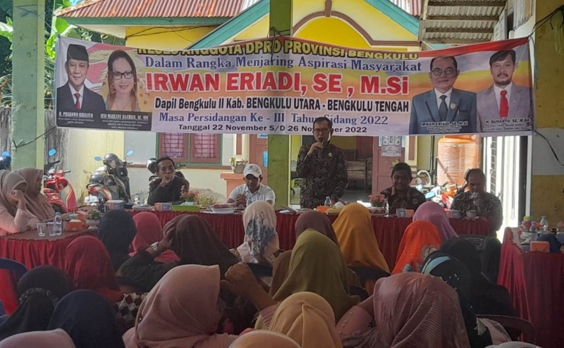 Kegiatan reses anggota DPRD Provinsi Bengkulu Irwan Eriadi, SE, M.Si, di Desa Pasar Pedati Kecamatan Pondok Kelapa Bengkulu Tengah Sabtu, 26 November 2022, Foto: Dok Kegiatan reses anggota DPRD Provinsi Bengkulu Irwan Eriadi, SE, M.Si, di Desa Pasar Pedati Kecamatan Pondok Kelapa Bengkulu Tengah Sabtu, 26 November 2022, Foto: Dok