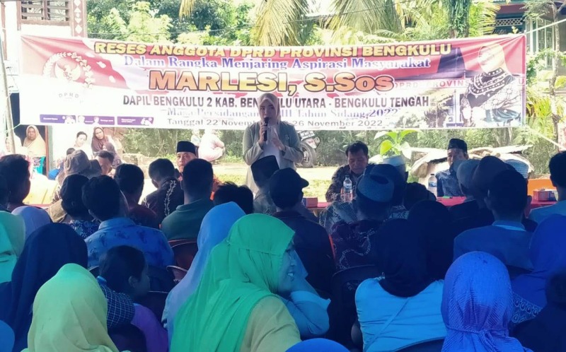 Kegiatan reses anggota DPRD Provinsi Bengkulu, Marlesi, S. Sos, di Desa Durian Lebar Kecamatan Merigi Sakti, Kamis, 24 November 2022, Foto: Dok