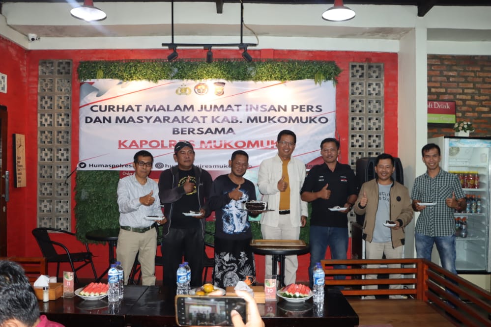 Curhat Malam Jumat Kapolres Mukomuko Bersama Insan Pers dan Masyarakat