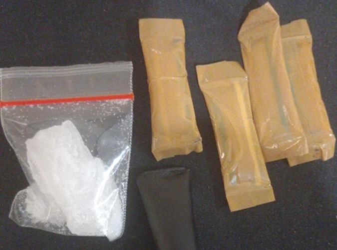 Barang bukti satu paket narkotika yang diamankan Tim Opsnal Totaici Polres Bengkulu Selatan, Foto: Dok Barang bukti satu paket narkotika yang diamankan Tim Opsnal Totaici Polres Bengkulu Selatan, Foto: Dok