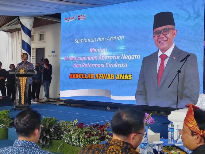 Menteri Pendayagunaan Aparatur Negara dan Reformasi Birokrasi (MenPAN-RB) Abdullah Azwar Anas saat memberikan sambutan pada peresmian tiga Mal Pelayanan Publik (MPP) di Kota Bengkulu, Kamis, 16 Maret 2023, Foto: Dok/Irfan Arief