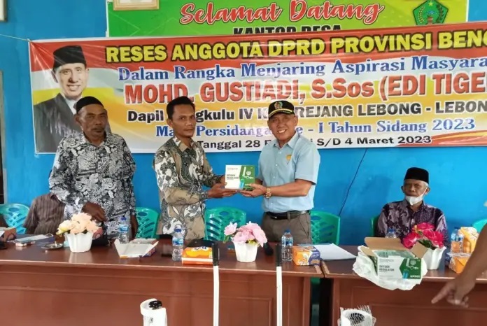 Reses Edi Tiger Fokus Kesehatan Beri Bantuan Paket Oksigen