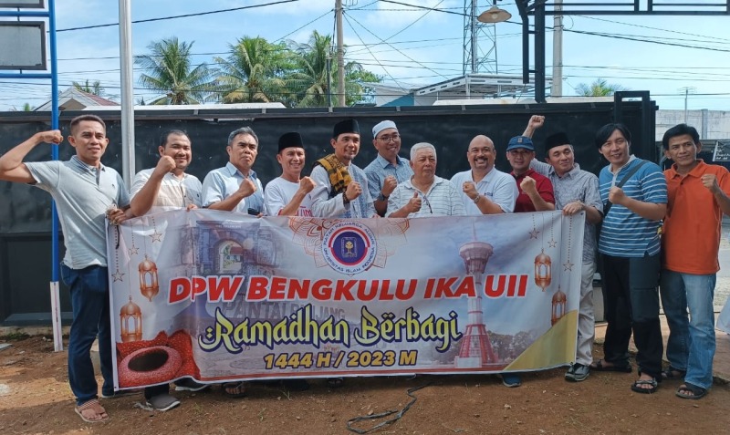 IKA UII Bengkulu Gelar Ramadhan Berbagi, Ratusan Paket Sembako Dibagikan