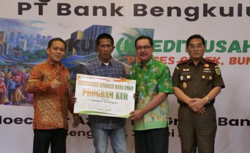 Launching penyerahan secara simbolis dana UMKM program KUR debitur PT. Bank Bengkulu dengan Kejaksaan Tinggi Bengkulu, Selasa, 30 Mei 2023, Foto: Dok/Kejati Bengkulu