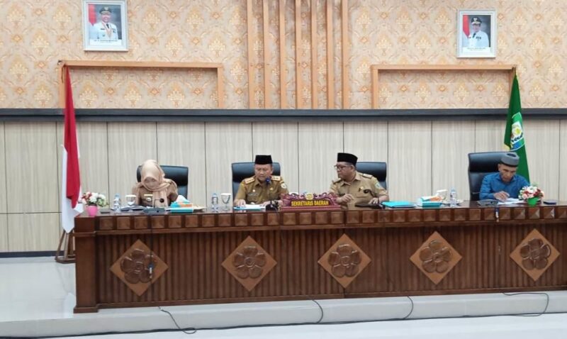 Rapat besar terkait persiapan pelaksanaan perayaan Tabut 2023 di Gedung Pola Provinsi Bengkulu. Senin, 19 Juni 2023. Foto/Dok: MC
