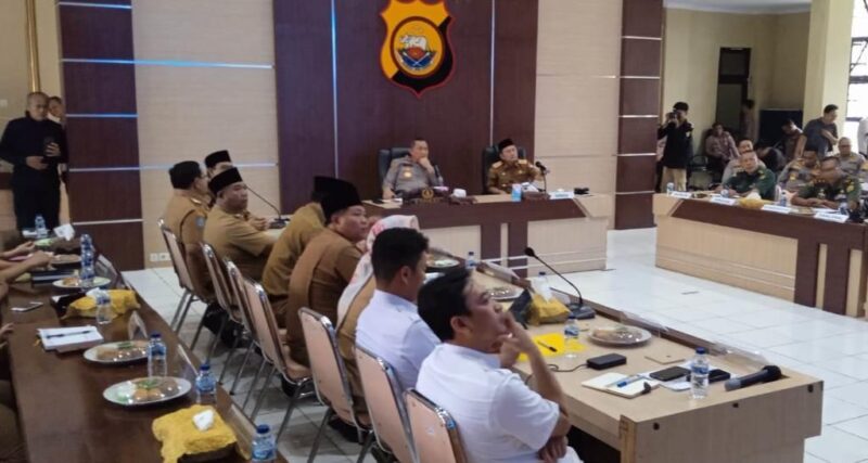 Rapat pembentukan Satgas Mantap pengelolah Pantai Panjang Bengkulu, Senin, 19 Juni 2023, Foto: Dok