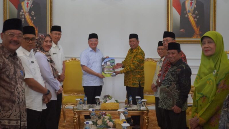 Gubernur Bengkulu Rohidin Mersyah saat menerima audiensi Tim Anggota Senat UINFAS Bengkulu, di Balai Raya Semarak Bengkulu, Rabu, 07 Juni 2023, Foto: Dok